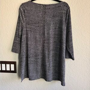 Black and White Patterned Tunic